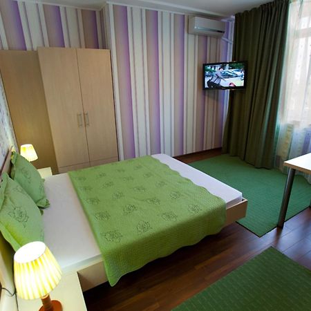 Hotel La Gil Bucharest Room photo