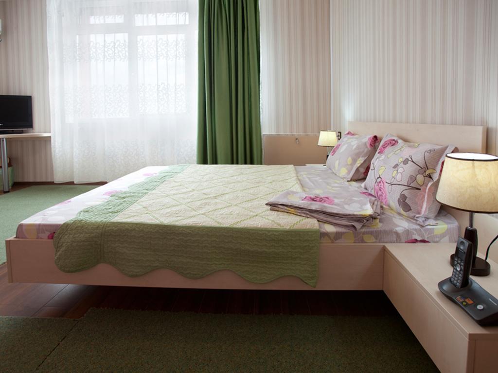 Hotel La Gil Bucharest Room photo